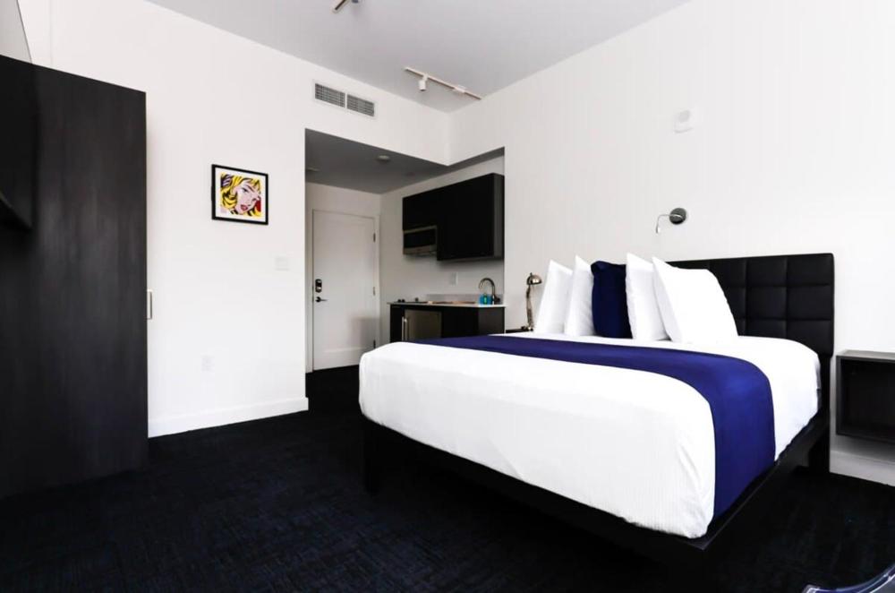 Stylish Studio in Historic Boston - Unit #406